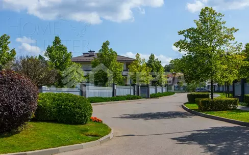 2-этажный коттедж 793.82 м² без отделки