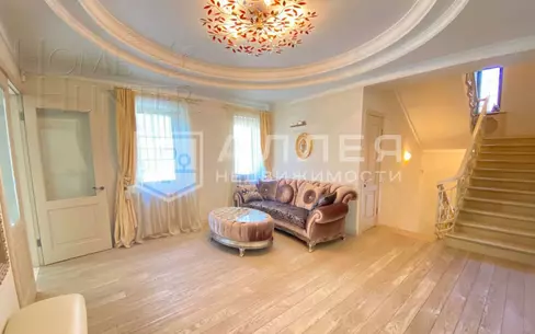 3-этажный коттедж 468 м² с отделкой