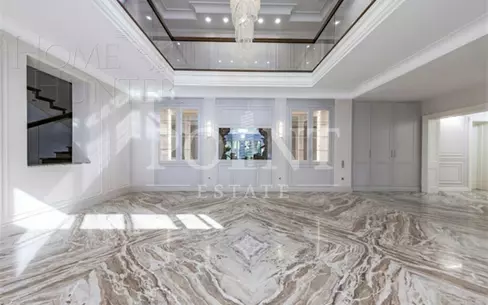 3-этажный коттедж 1 800 м² с отделкой