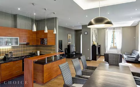 2-этажный коттедж 450 м² с отделкой