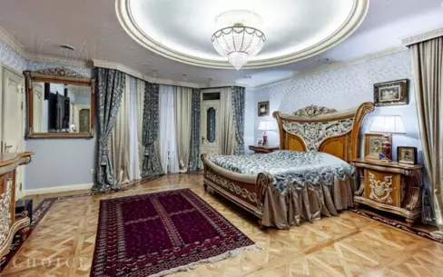 2-этажный коттедж 920 м² с отделкой