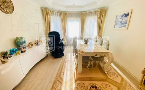 3-этажный коттедж 468 м² с отделкой