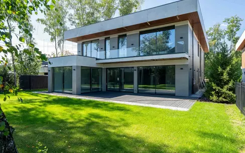 2-этажный коттедж 650 м² без отделки