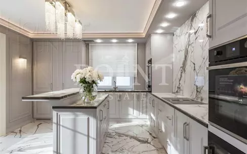 3-этажный коттедж 1 800 м² с отделкой