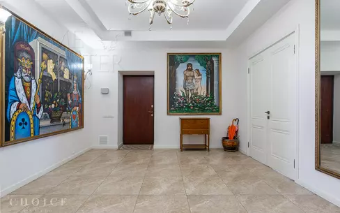 2-этажный коттедж 550 м² с отделкой