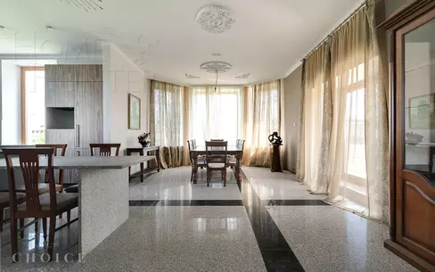 2-этажный коттедж 750 м² с отделкой