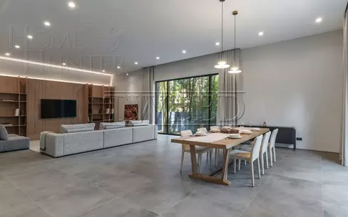 2-этажный коттедж 750 м² с отделкой