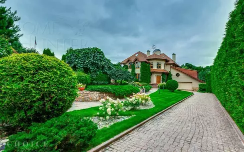 2-этажный коттедж 540 м² с отделкой