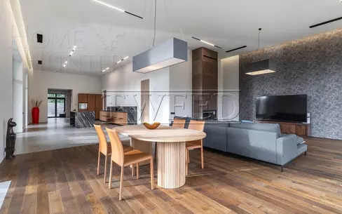 1-этажный коттедж 440 м² с отделкой