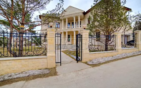 4-этажный коттедж 1 291 м² без отделки