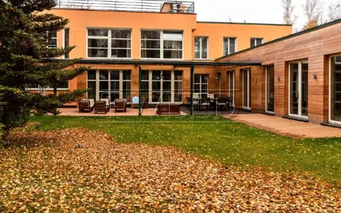 2-этажный коттедж 760 м² с отделкой