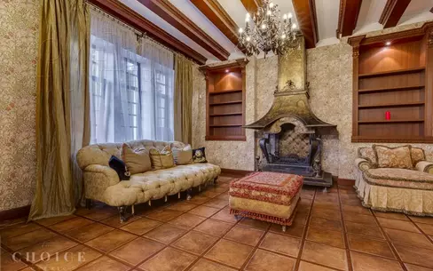 2-этажный коттедж 1 100 м² с отделкой