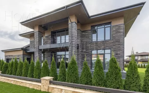 2-этажный коттедж 460 м² без отделки