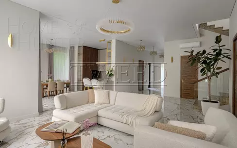 2-этажный коттедж 350 м² с отделкой