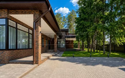 2-этажный коттедж 380 м² с отделкой