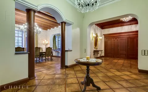 2-этажный коттедж 1 100 м² с отделкой