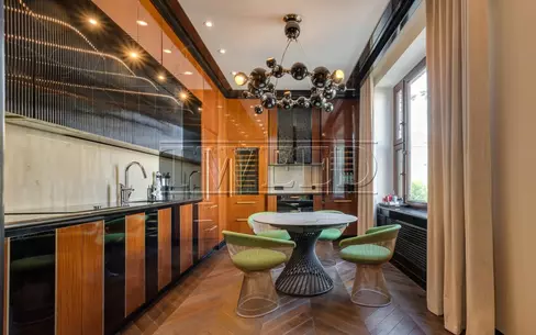 3-КОМН. КВАРТИРА С ОТДЕЛКОЙ 137.4 М² НА 3 ЭТАЖЕ