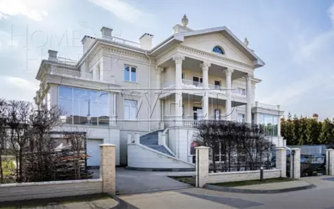 3-этажный коттедж 1 532 м² без отделки