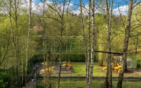 3-этажный коттедж 400 м² без отделки