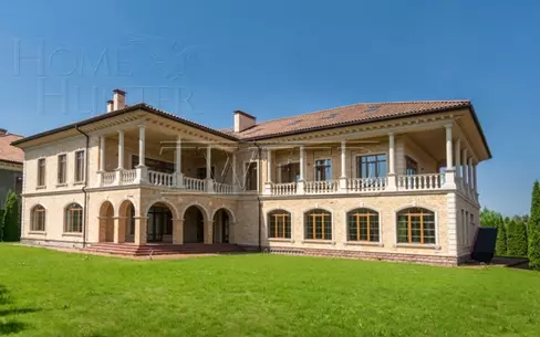 3-этажный коттедж 1 530 м² с отделкой