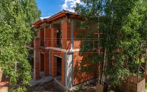 2-этажный коттедж 379.1 м² без отделки