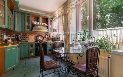 3-этажный коттедж 500 м² с отделкой