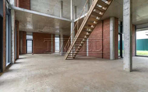 2-этажный коттедж 920 м² без отделки