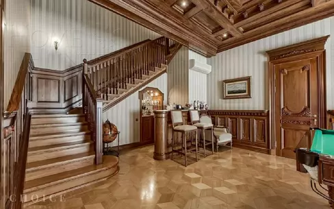 2-этажный коттедж 2 000 м² с отделкой