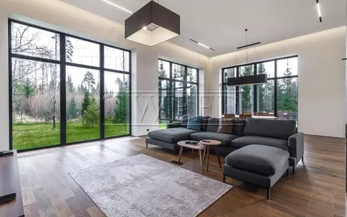 1-этажный коттедж 440 м² с отделкой