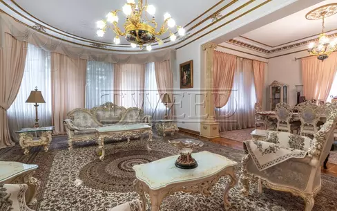 3-этажный коттедж 1 200 м² с отделкой