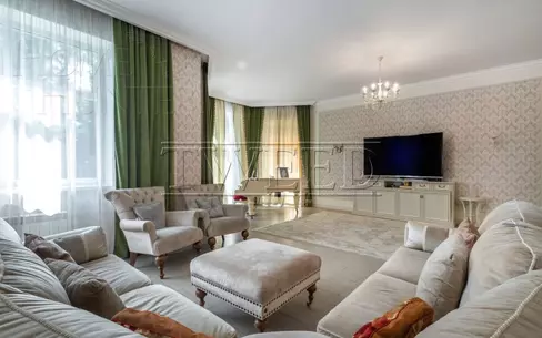 2-этажный коттедж 700 м² с отделкой