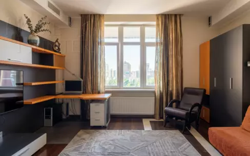 4-КОМН. КВАРТИРА С ОТДЕЛКОЙ 180 М² НА 11 ЭТАЖЕ