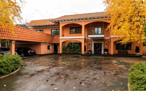 2-этажный коттедж 760 м² с отделкой