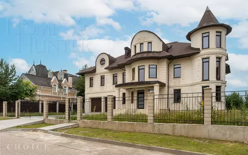 2-этажный коттедж 860 м² без отделки