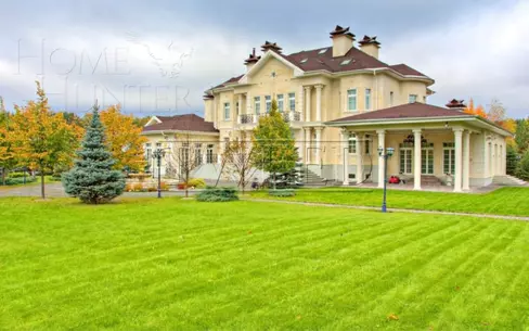 4-этажный коттедж 1 400 м² с отделкой