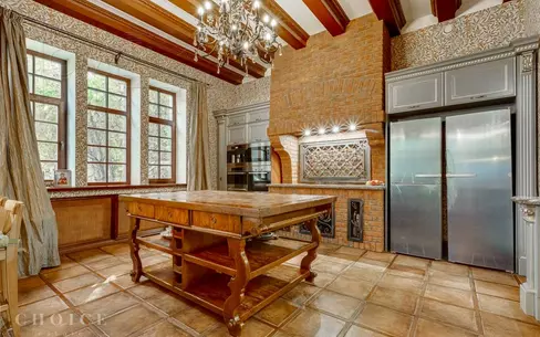2-этажный коттедж 1 100 м² с отделкой