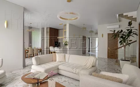 2-этажный коттедж 350 м² с отделкой