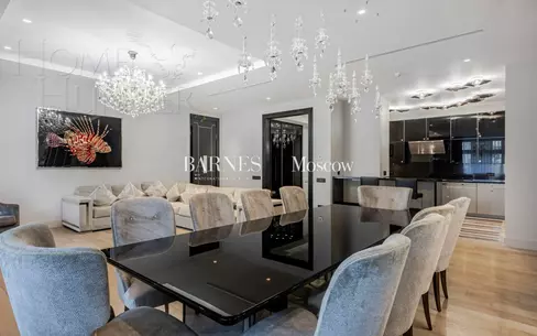 4-КОМН. КВАРТИРА С ОТДЕЛКОЙ 238 М² НА 2 ЭТАЖЕ