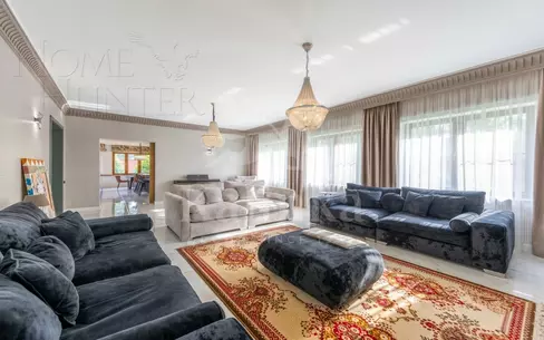 3-этажный коттедж 1 099 м² с отделкой