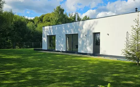 1-этажный коттедж 300 м² с отделкой