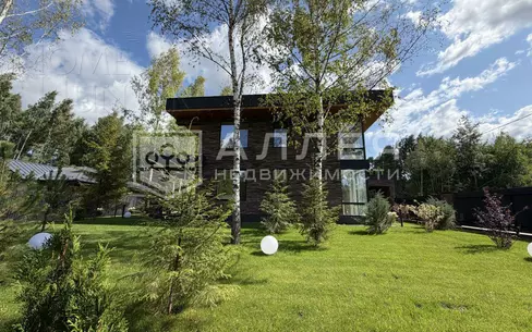 2-этажный коттедж 445 м² с отделкой