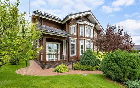 1-этажный коттедж 2 478.3 м² с отделкой