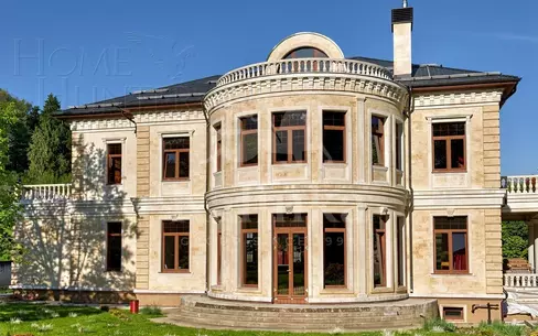 2-этажный коттедж 1 150 м² без отделки