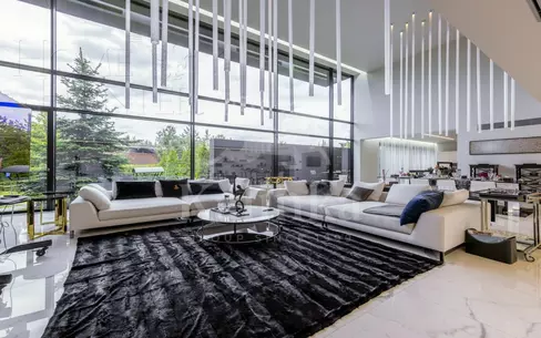 3-этажный коттедж 2 300 м² с отделкой