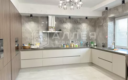 2-этажный коттедж 570 м² с отделкой