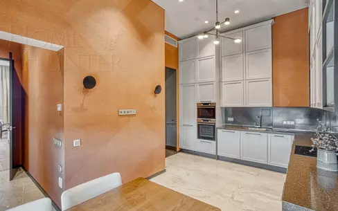 4-КОМН. ПЕНТХАУС С ОТДЕЛКОЙ 242 М² НА 22 ЭТАЖЕ