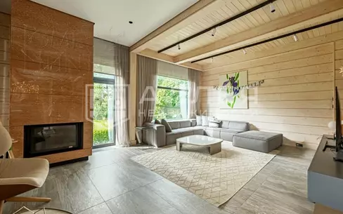 2-этажный коттедж 300 м² с отделкой