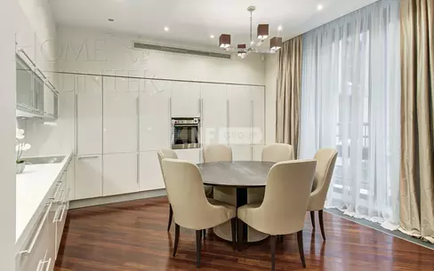 3-КОМН. КВАРТИРА С ОТДЕЛКОЙ 187 М² НА 3 ЭТАЖЕ