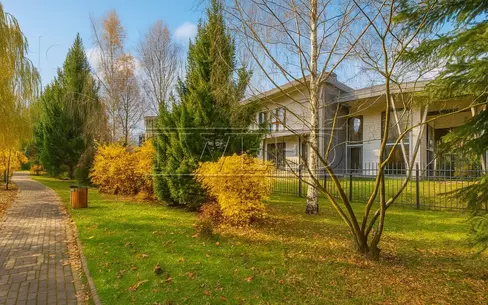 2-этажный коттедж 500 м² без отделки