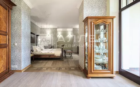3-этажный коттедж 754.5 м² с отделкой